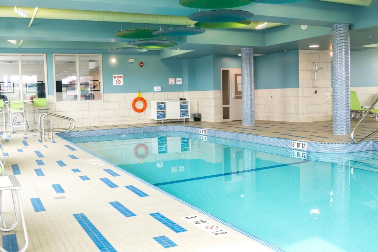 Holiday Inn Express & Suites - Brandon By Ihg Extérieur photo