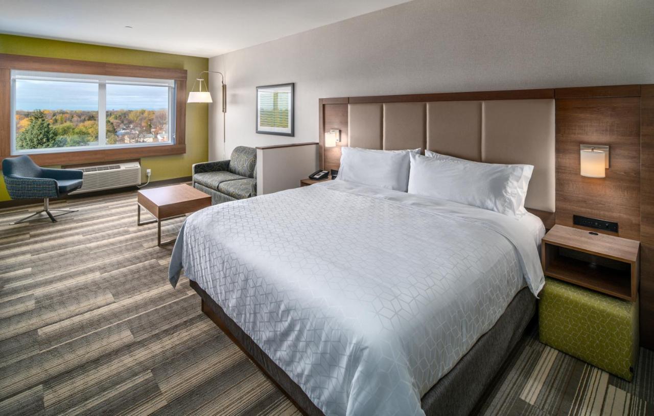 Holiday Inn Express & Suites - Brandon By Ihg Extérieur photo